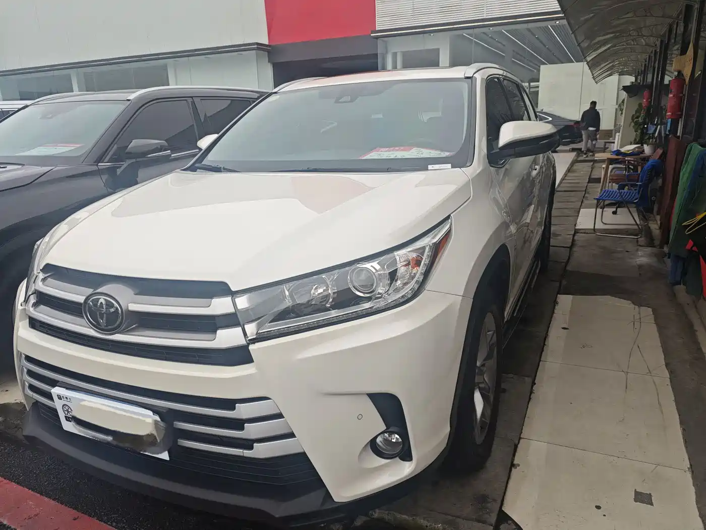 TOYOTA HIGHLANDER