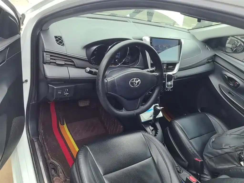Toyota YARiS L Zhi Xuan 2019 1.5E CVT MeiDong Edition China VI фото 10