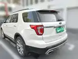 Photo 25 - Ford Explorer (Import)