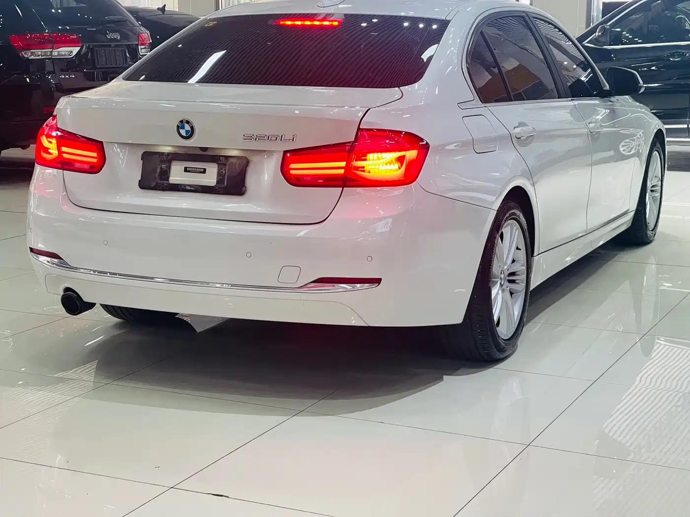 BMW 3 Series 2016 320Li Progressive фото 17