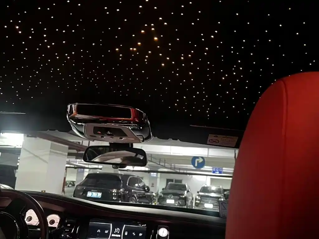 Фото 3 - Rolls-Royce Wraith