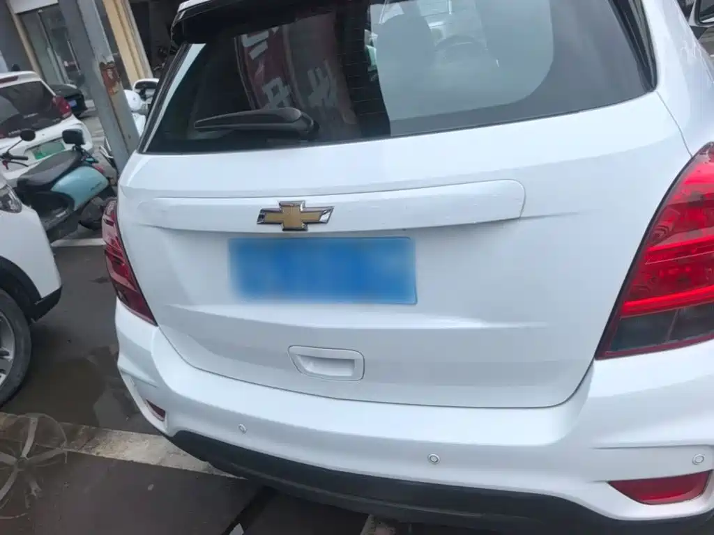 Фото 6 - Chevrolet Trax
