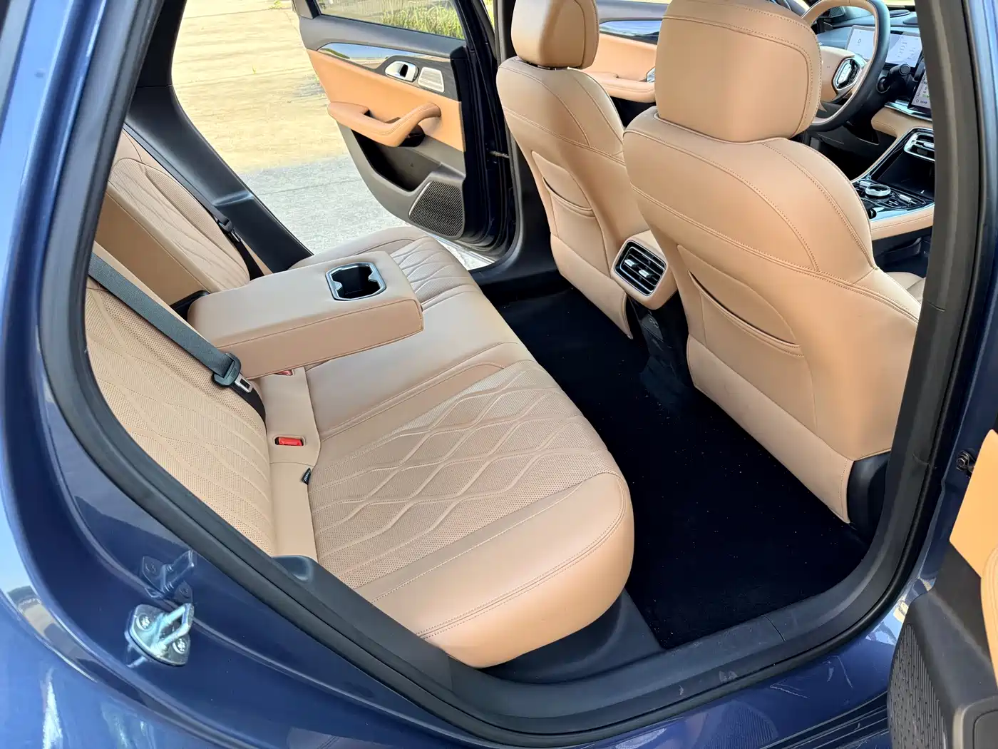Geely Galaxy Galaxy A7 2025 EM-i фото 14