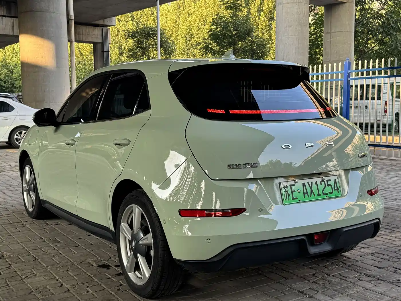 Ora Good Cat 2022 2022 400km Standard Range Luxury NMC