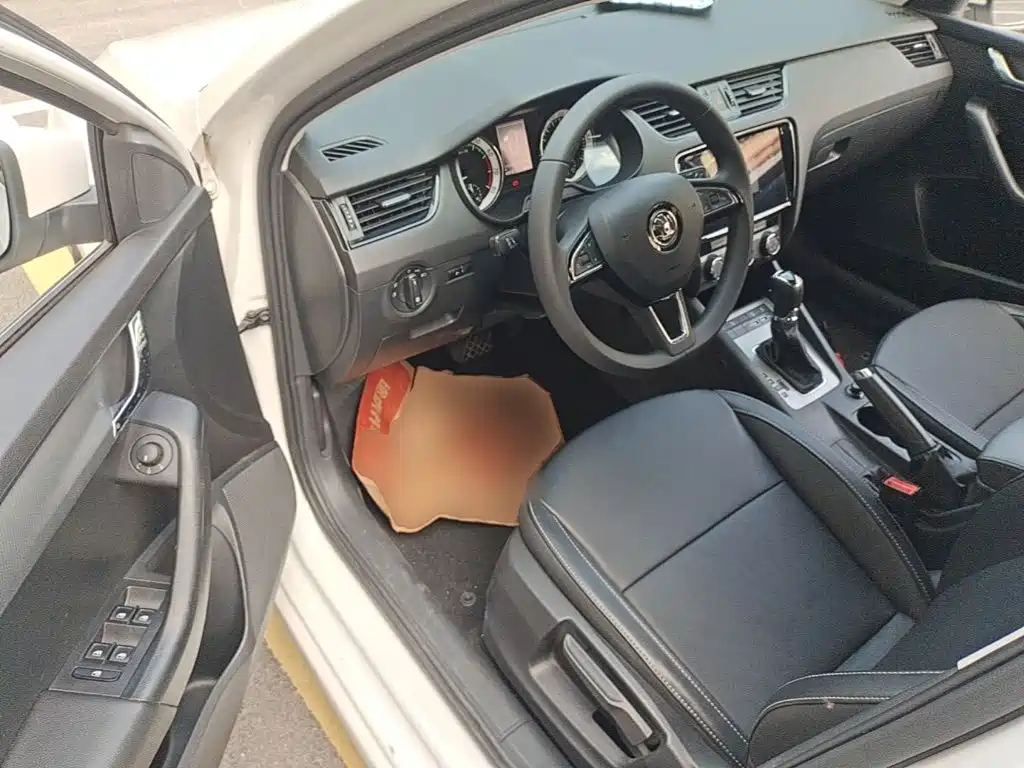 Škoda Octavia 2022 2021 1.5L Automatic Comfort