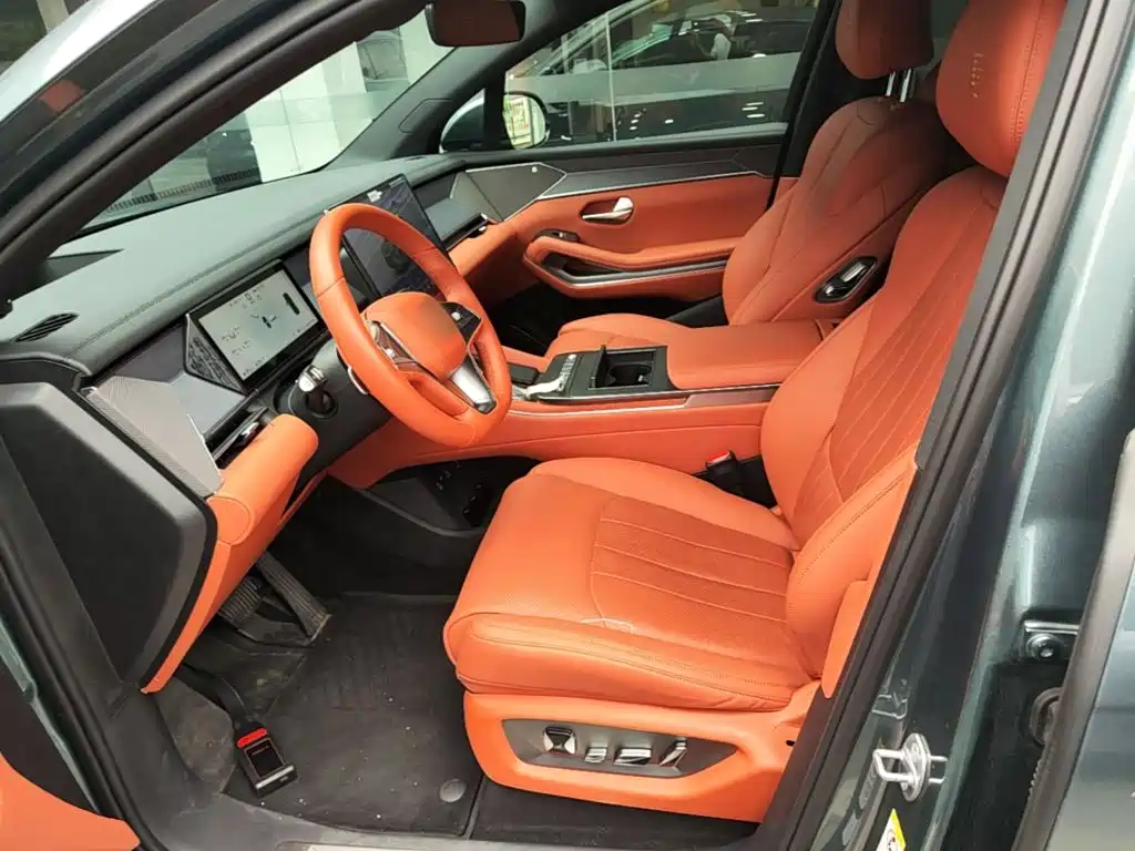 BYD Tang L 2025 2025 DM 175KM Drone Player Edition