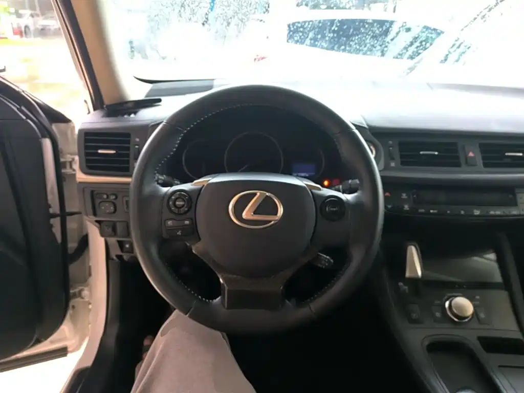 Lexus CT 2014 CT200h Elite Monochrome фото 11