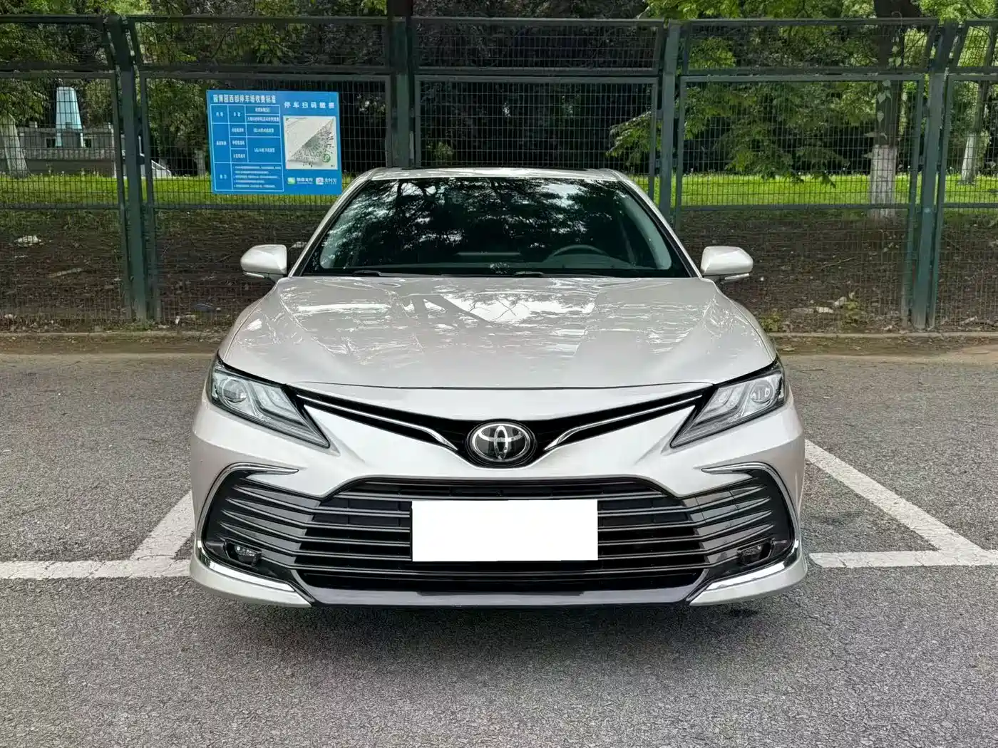 Toyota Camry 2021 2.0G Luxury Edition фото 2