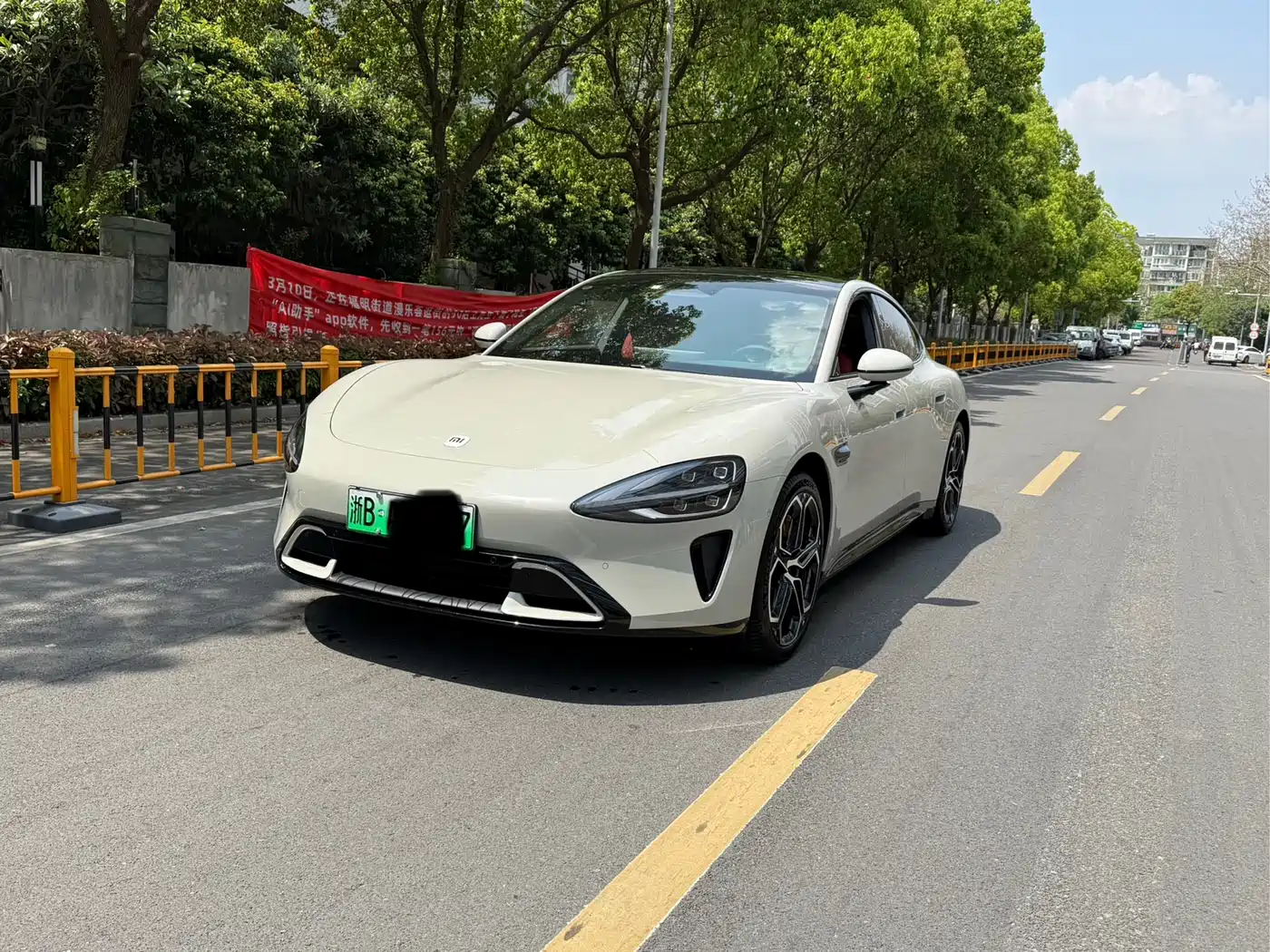 XIAOMI CAR XIAOMI SU7