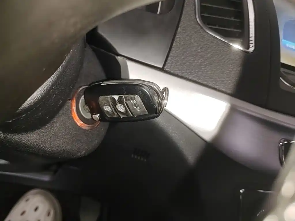 Photo 9 - Geely Vision