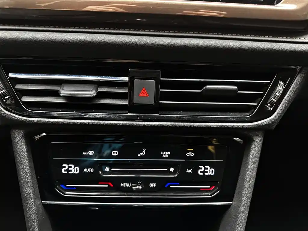 Volkswagen Tharu 2021 Model 280TSI 2WD Comfort Edition фото 15