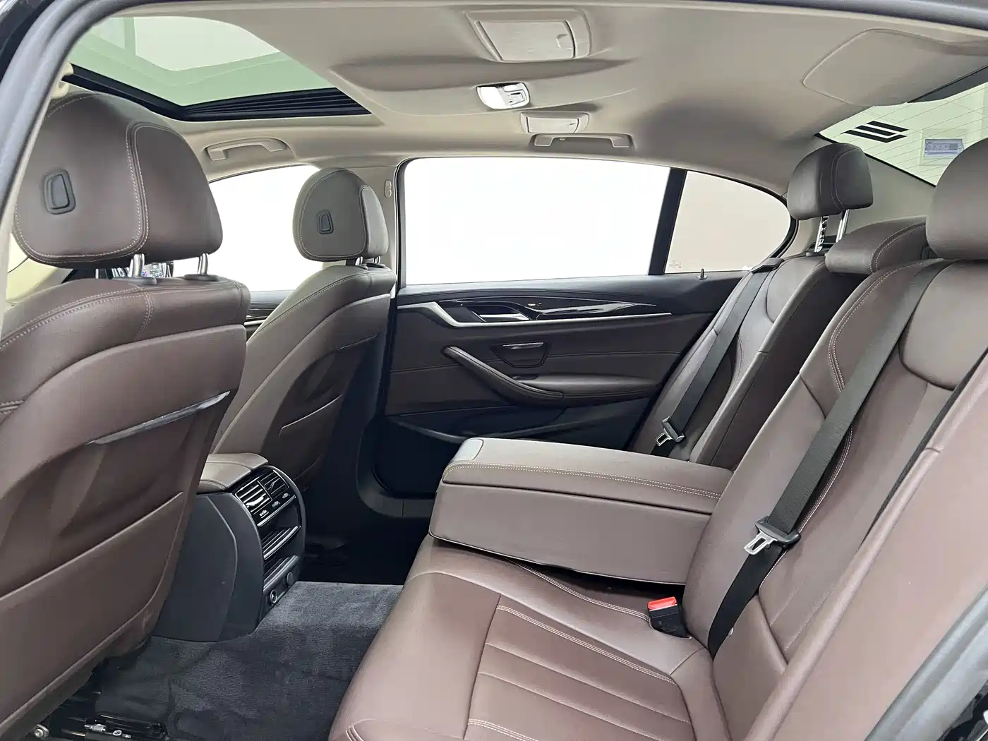 BMW 5 Series 2019 Facelift 525Li Luxury Package фото 17