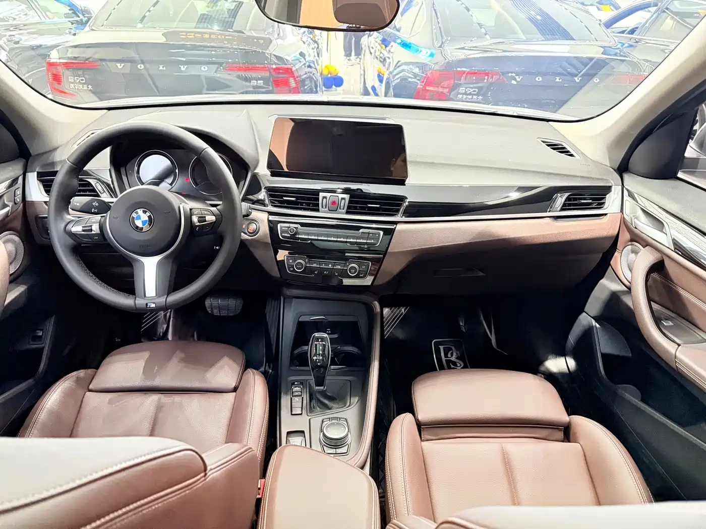 BMW X1 2022 sDrive25Li Leading фото 5