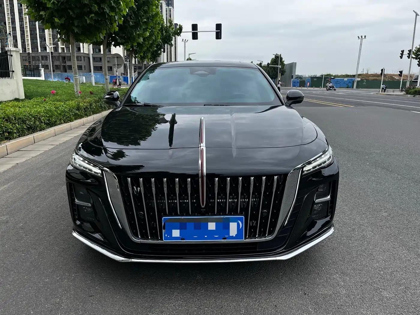 Hongqi H5 2024 2.0T Automatic Smart Connect Flag Smooth Edition фото 2