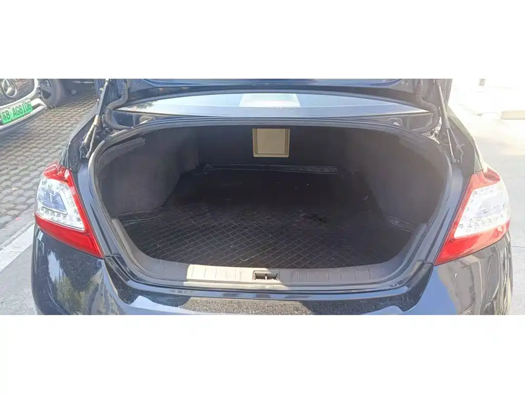 Фото 5 - Nissan Teana