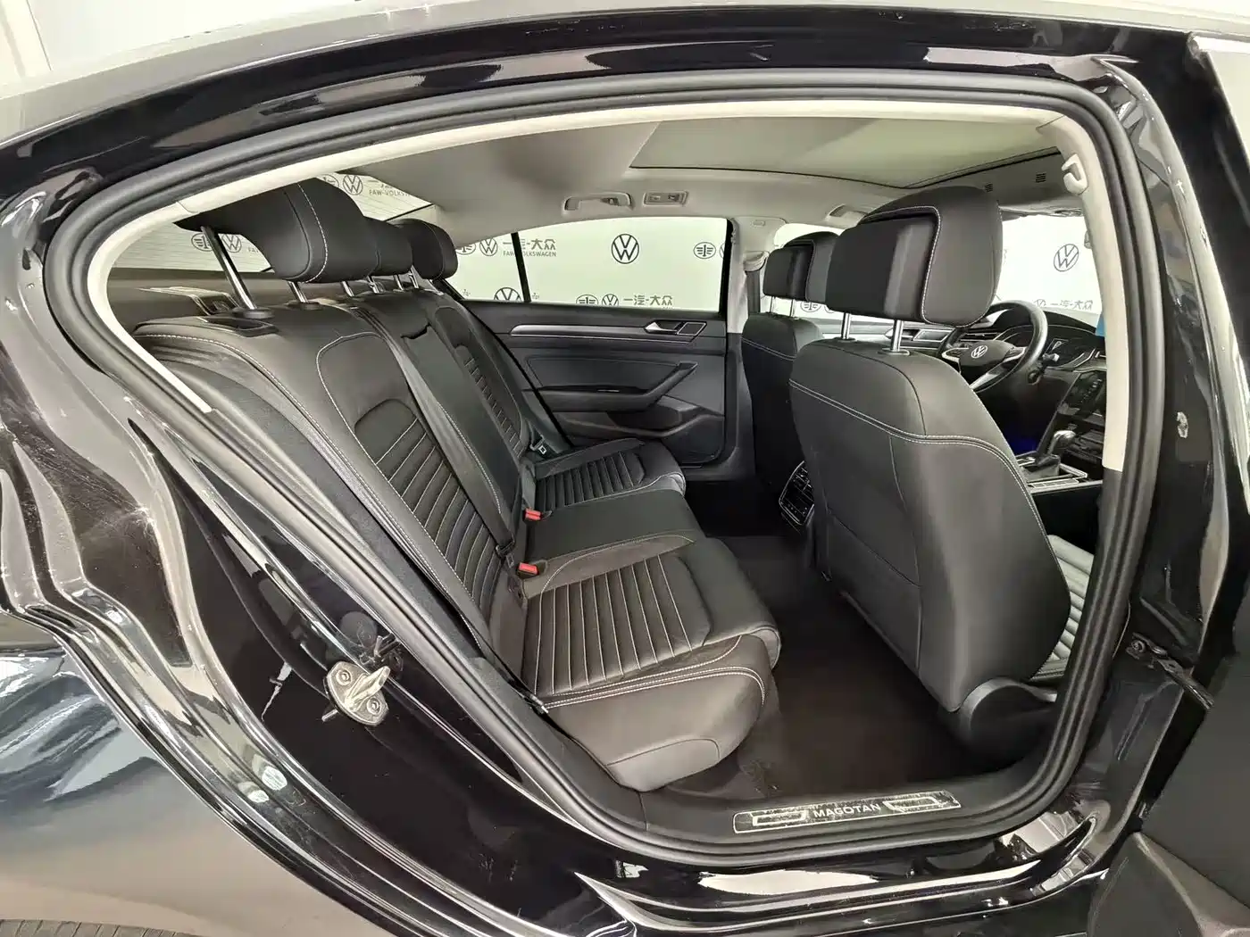 Volkswagen Magotan 2020 330TSI DSG Leading фото 9