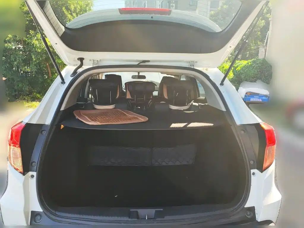Photo 15 - Honda Vezel