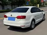 صورة 22 - Volkswagen Sagitar