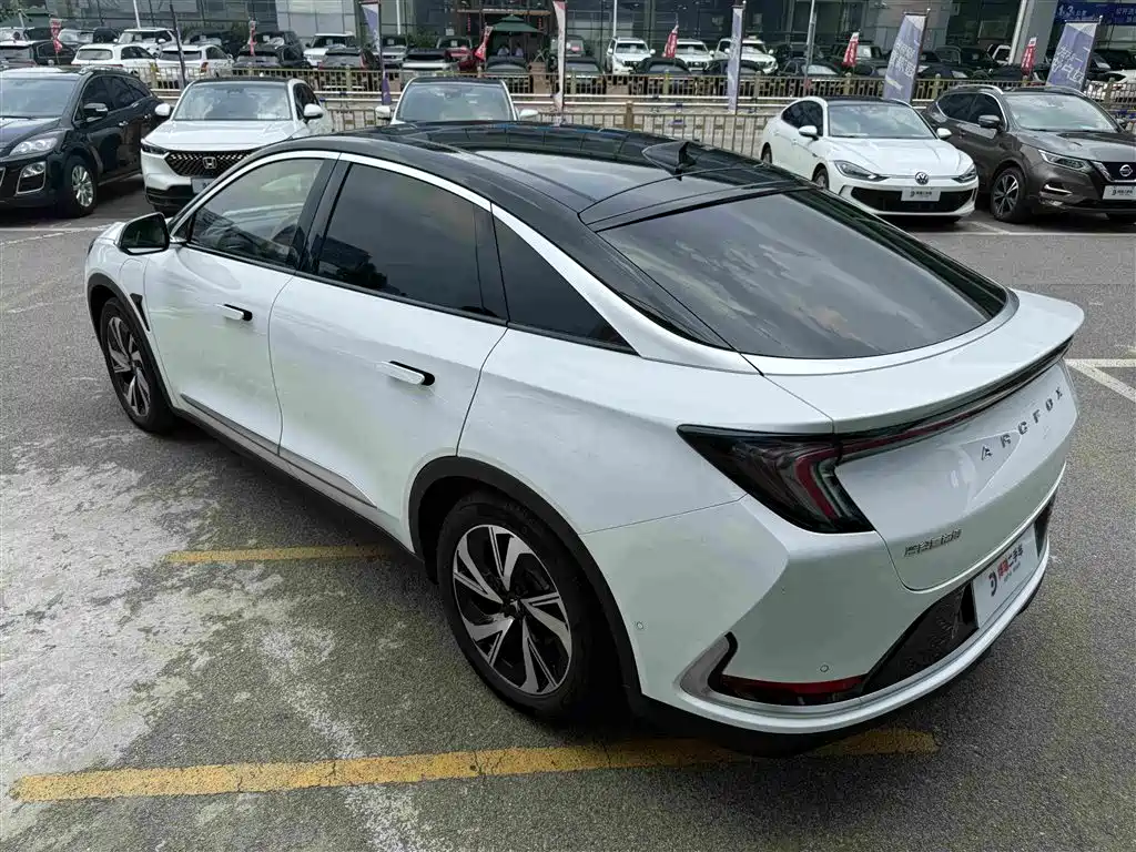 ARCFOX Alpha S 2022 2021 708S+ 160kW