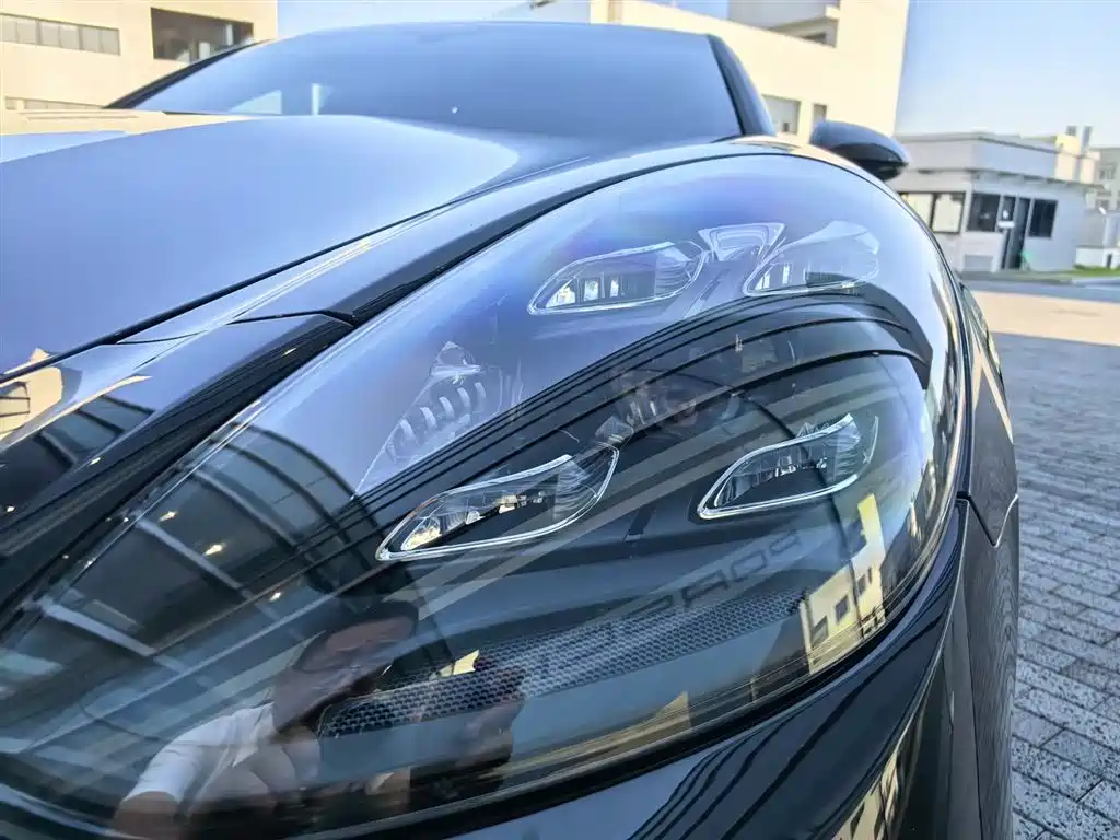 Porsche Panamera 2023 Facelift Panamera Executive Long Wheelbase Platinum Edition 2.9T фото 8