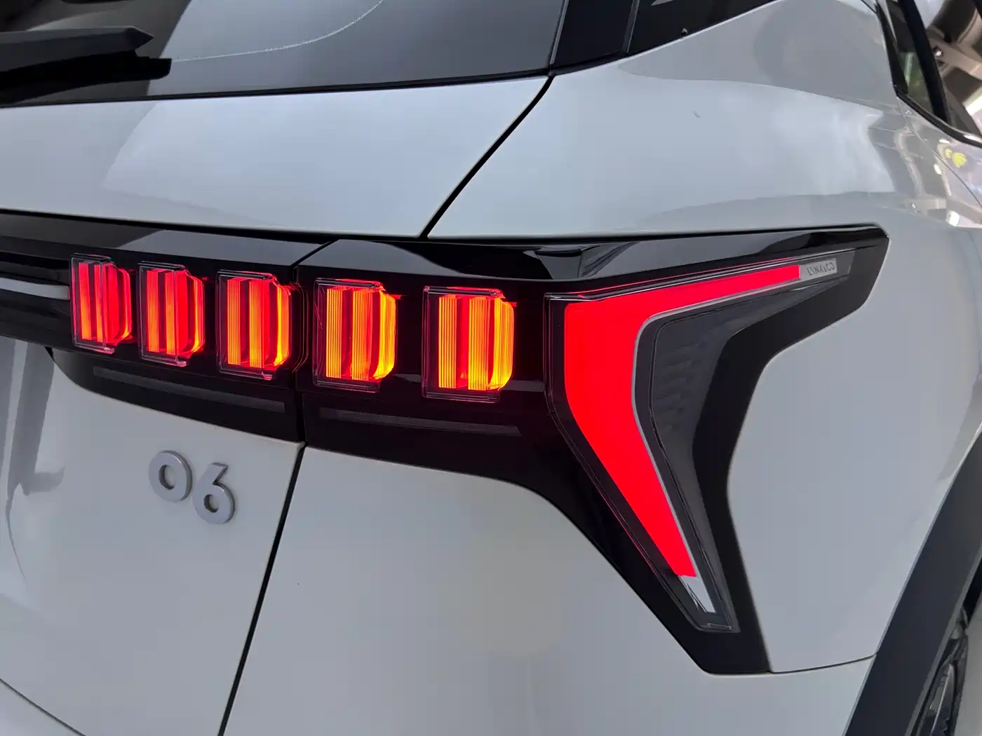 Lynk & Co 06 2023 Remix 1.5T Power Pro фото 23