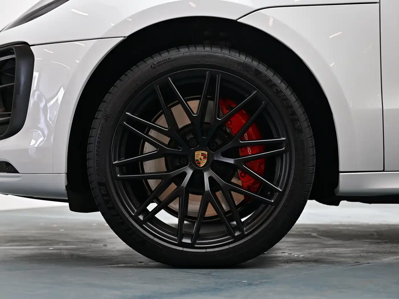Porsche Macan 2023 Macan GTS 2.9T фото 14