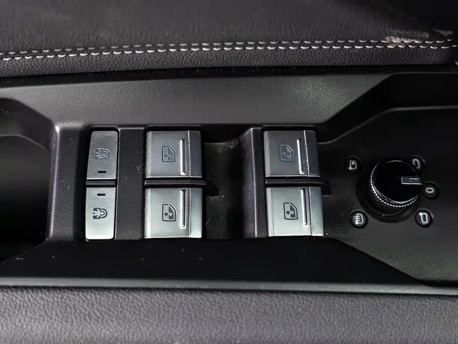 Audi Q4 e-tron 2023 50 e-tron quattro Creation Edition фото 14
