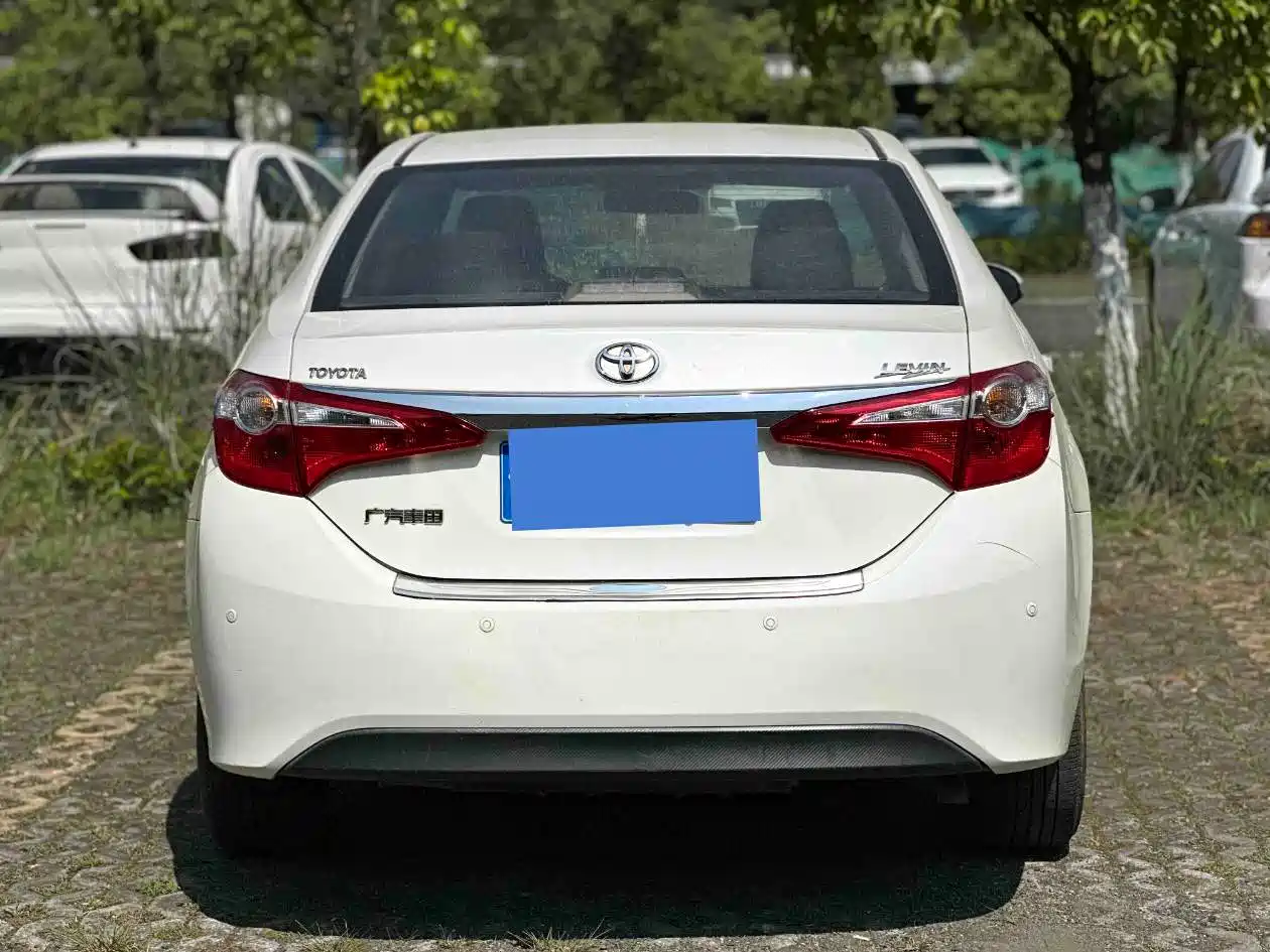 Toyota Levin 2016 1.6G CVT Elite Edition фото 8