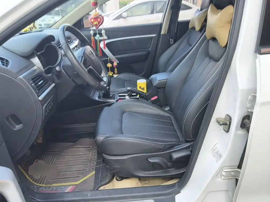 Photo 15 - Geely Emgrand