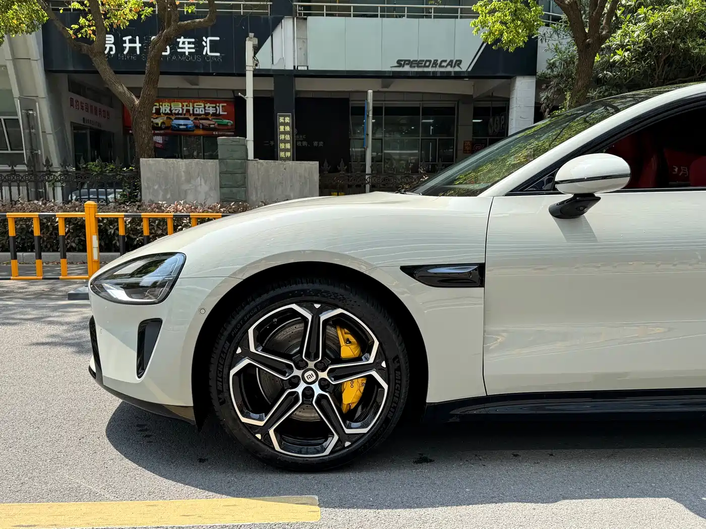 XIAOMI CAR XIAOMI SU7