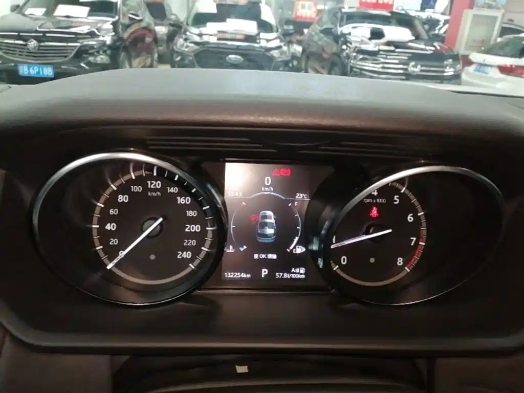 Land Rover Discovery 2019 3.0 SC V6 SE фото 12