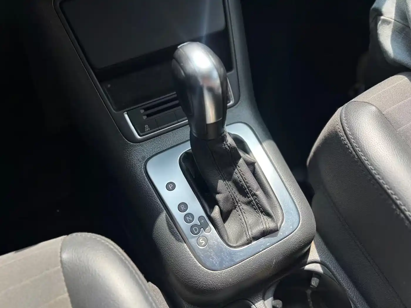 Volkswagen Tiguan 2015 1.8TSI Automatic 2WD Trendline фото 17