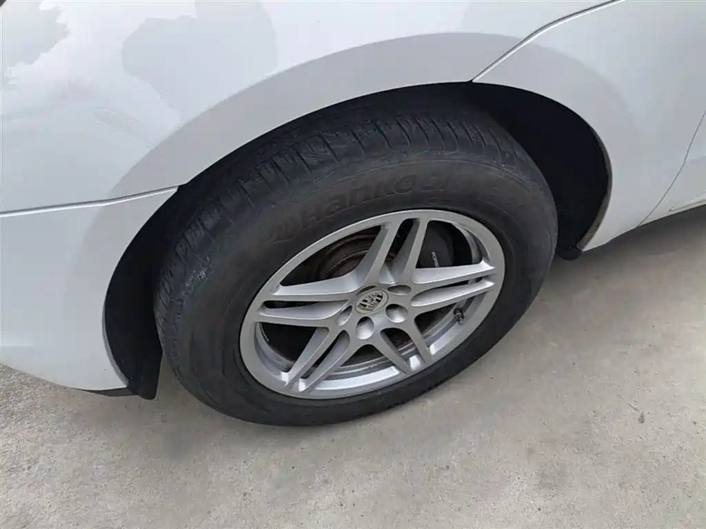 Porsche Macan 2017 Macan 2.0T фото 23
