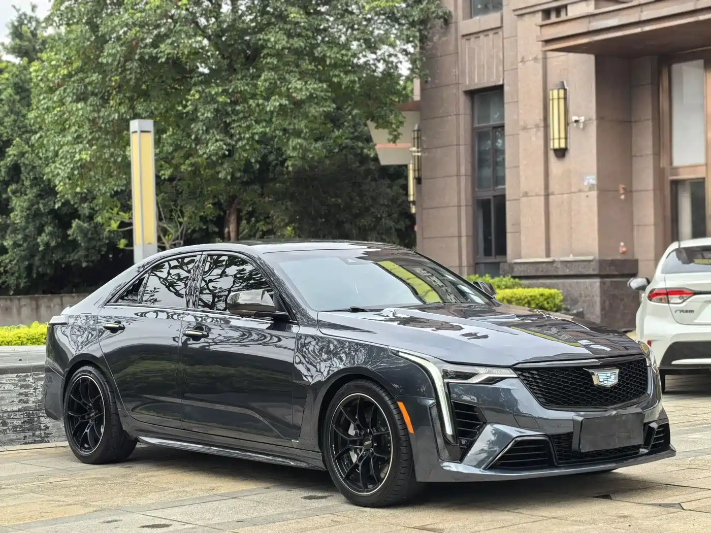 Cadillac CT4 2021 28T Premium Edition фото 3
