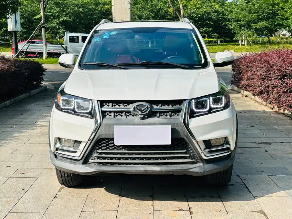 BAIC Huansu S3 2018 2016 S3L 1.5L Manual Premium