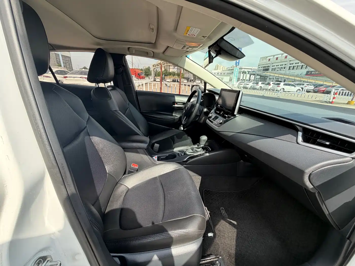 Toyota Corolla 2019 1.2T S-CVT GL-i Elite Edition фото 11