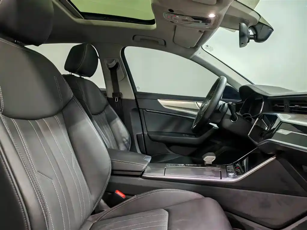 Audi A6L 2023 40 TFSI Luxury Elegance фото 8