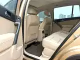 Photo 3 - Volkswagen Tiguan