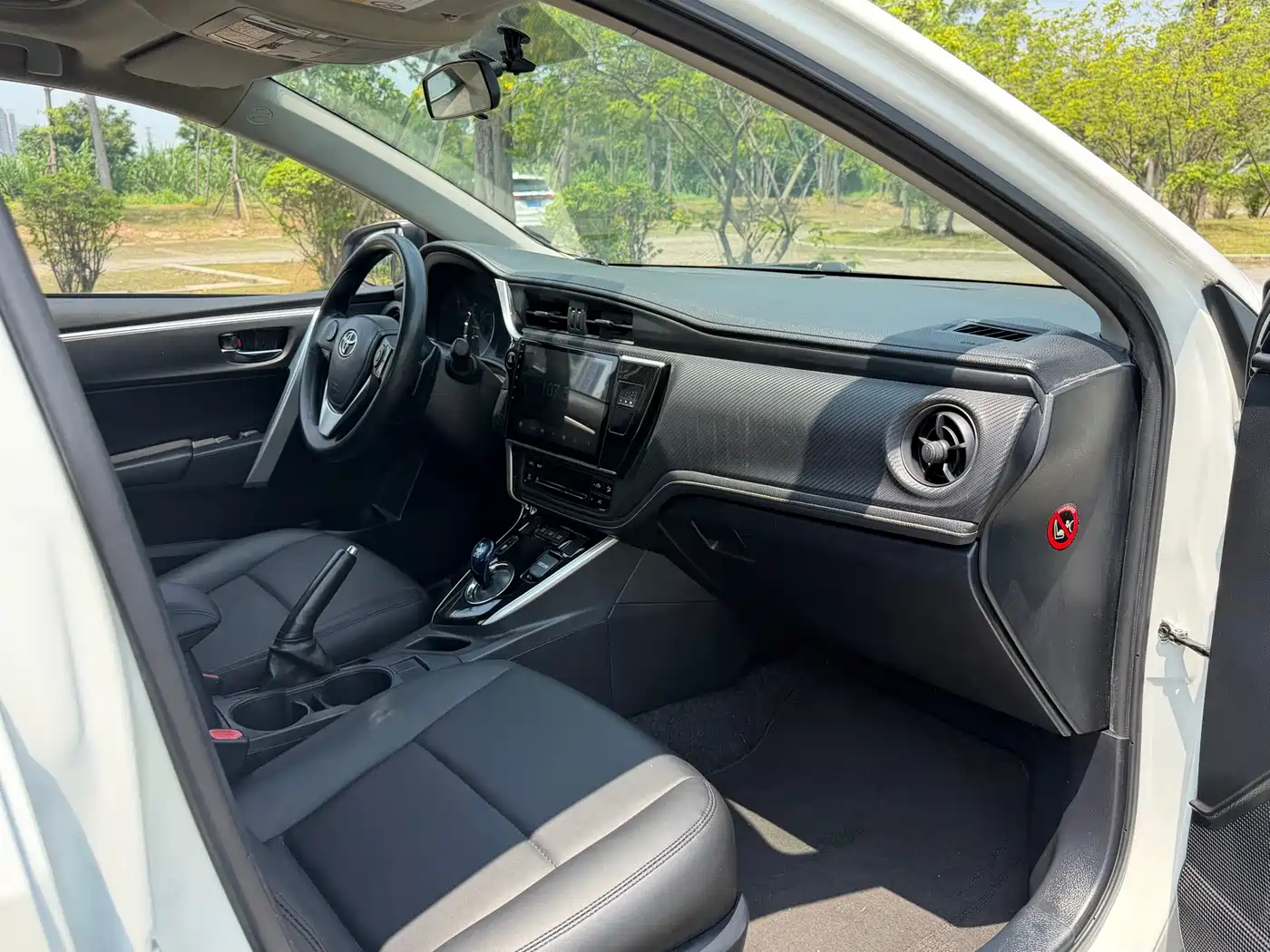 Toyota Levin 2017 Facelift Hybrid 1.8H GS E-CVT Elite Sunroof Edition China V фото 16