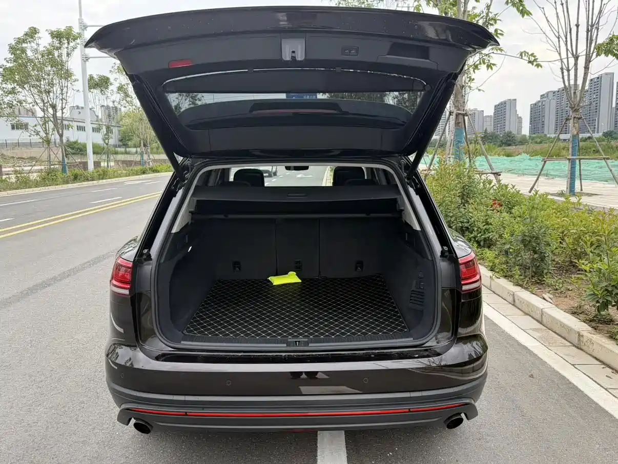 Volkswagen Touareg 2023 2022 2.0TSI Pilot Special Edition