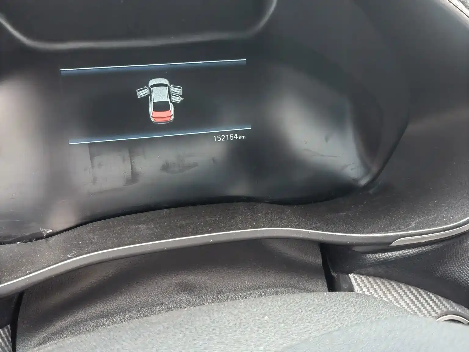 صورة 10 - Hyundai Fista EV