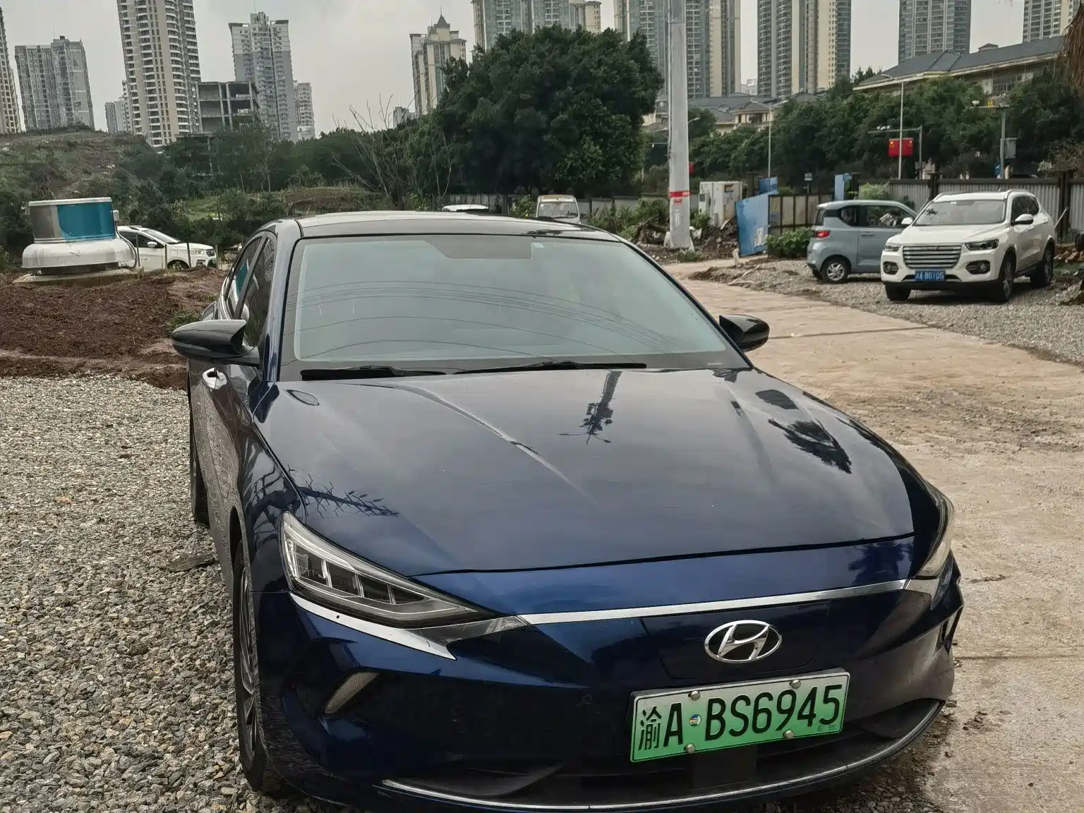 صورة 2 - Hyundai Fista EV