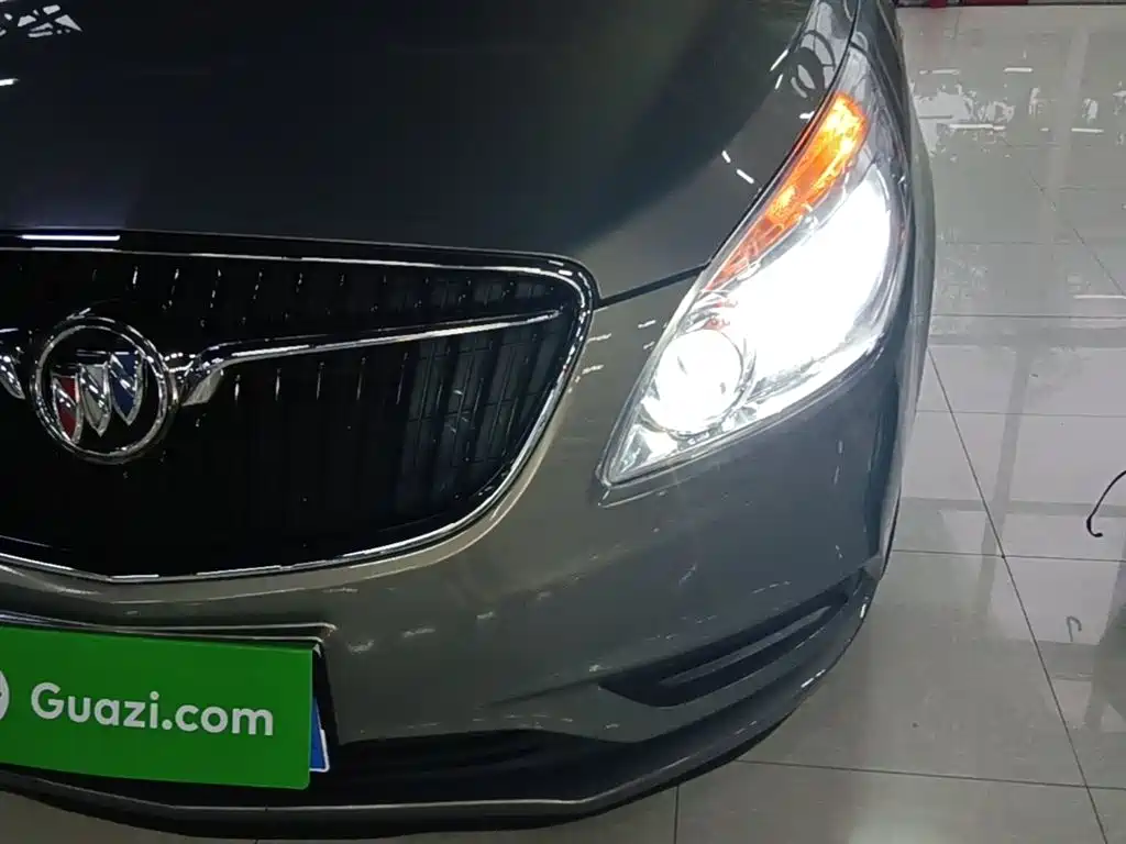 Buick GL8 2017 25S Luxury China V фото 24