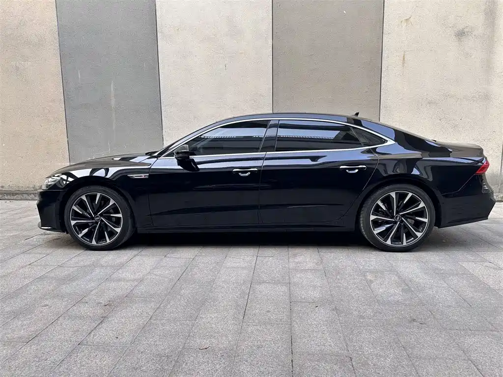 AUDI A7L