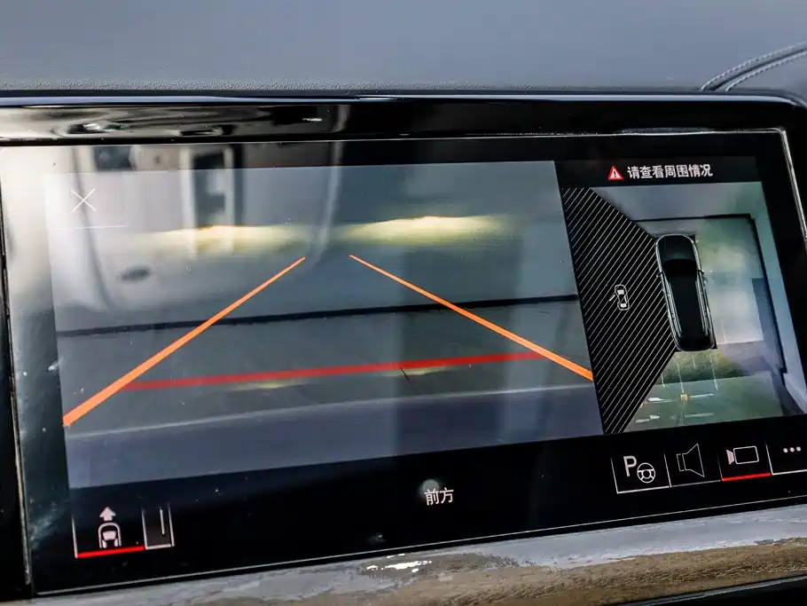 Photo 19 - Audi Q6