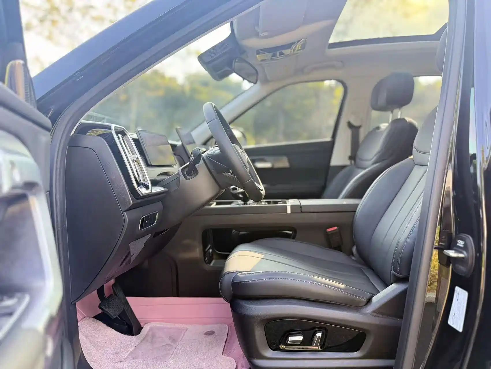 Фото 10 - Chery Tiggo 7