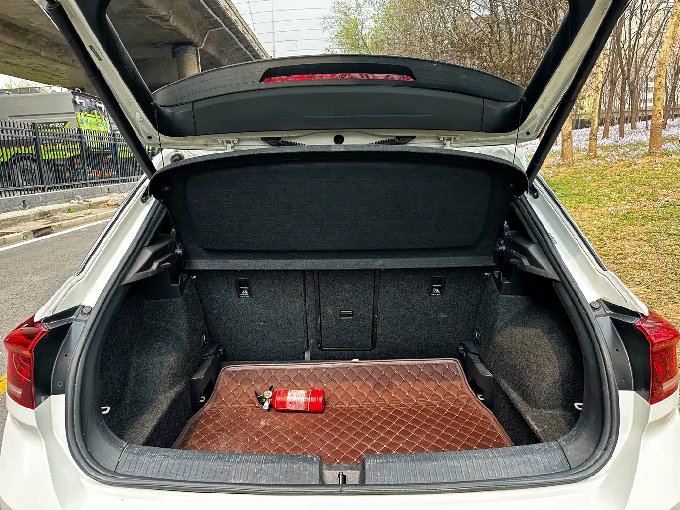 Volkswagen T-ROC 2020 280TSI DSG 2WD Luxury фото 12