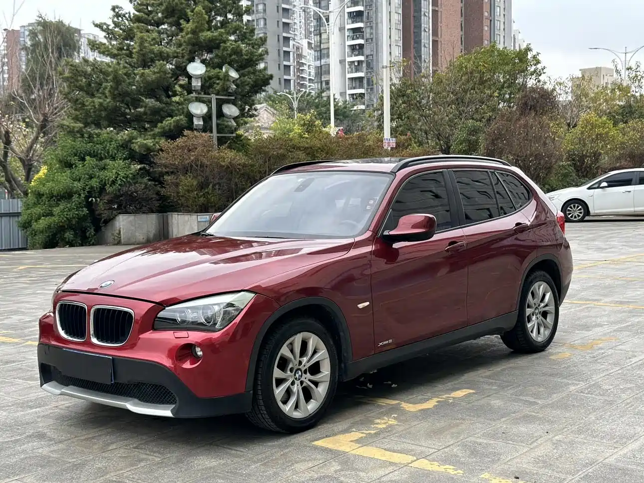 BMW X1 (Import) 2011 2010 xDrive25i