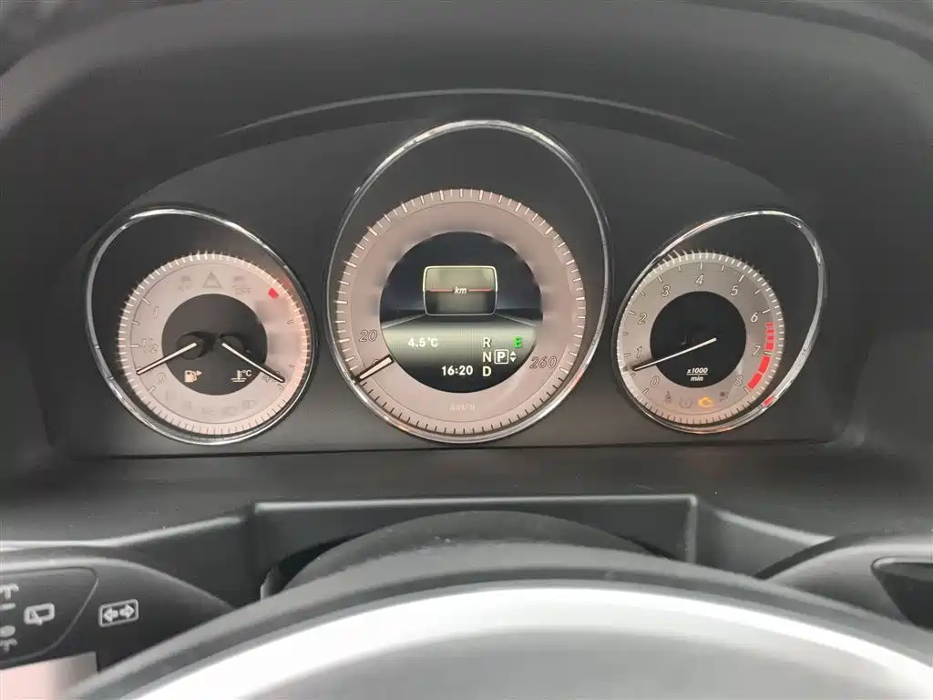 Mercedes-Benz GLK-Class 2013 GLK 300 4MATIC Dynamic Sunroof фото 4