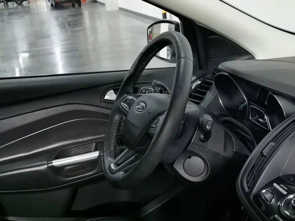 Photo 22 - Ford Kuga